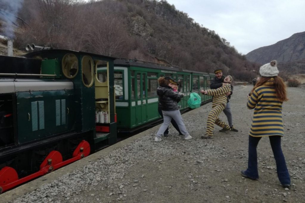 Tren del fin del mundo en primavera 2